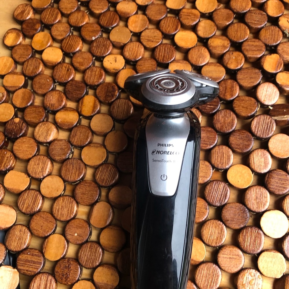 Philips Norelco SensoTouch 3D Electric Rotary Shaver